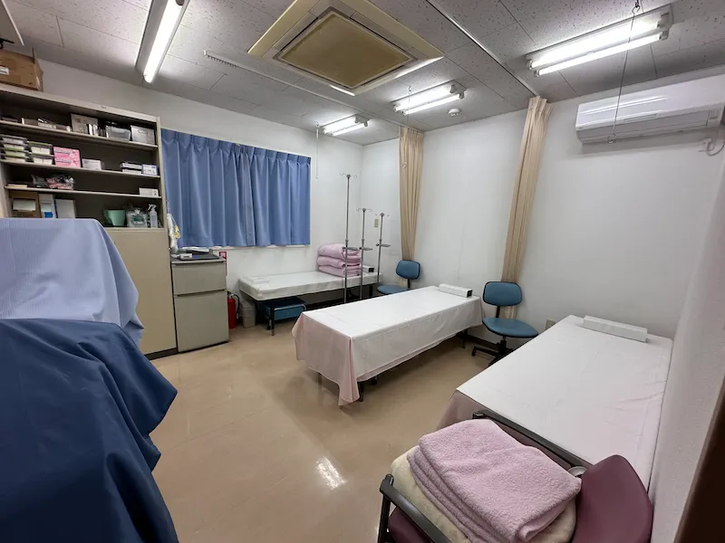 病院点滴室　埼玉県桶川市にある内科・外科・皮膚科のファミリーファーストクリニック
